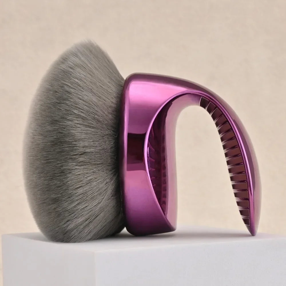 Beauty Blend & Blur Body Kabuki Brush