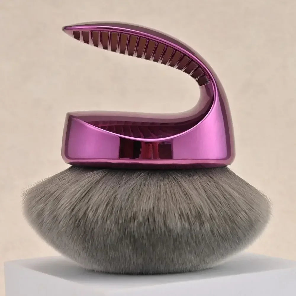 Beauty Blend & Blur Body Kabuki Brush
